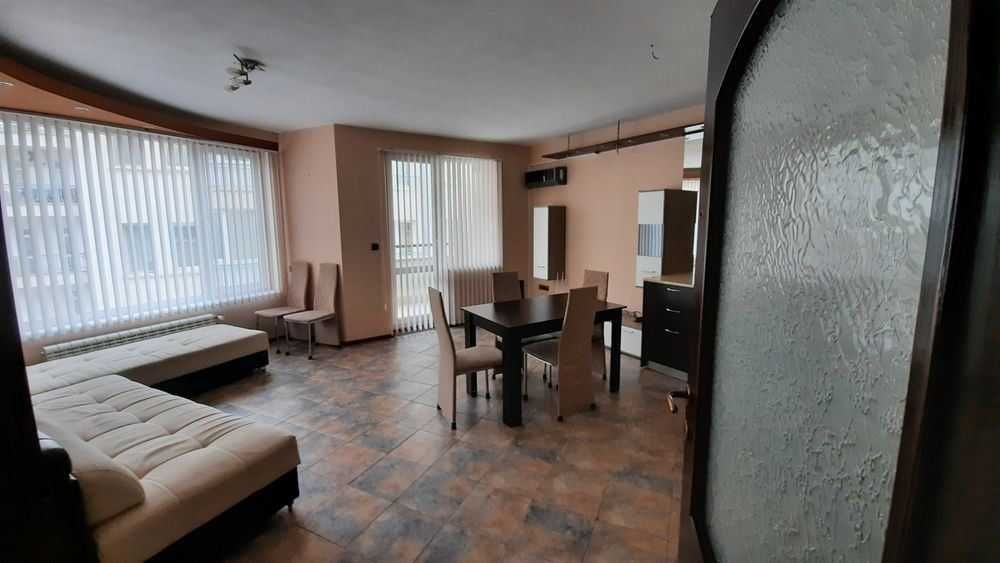 3-стаен апартамент под наем в манастирски ливади