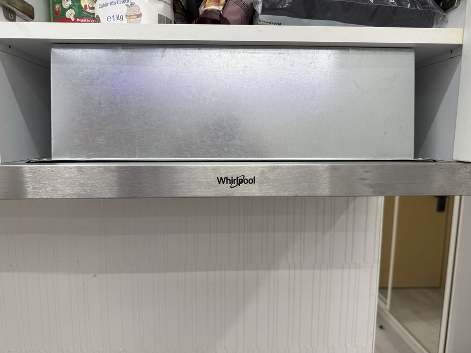 Dulap de bucatarie , 4 sertare cu soft close, vesela si hota electrica