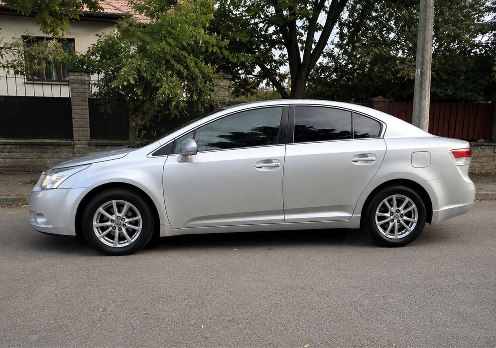 TOYOTA Avensis 2010 — imagine 2