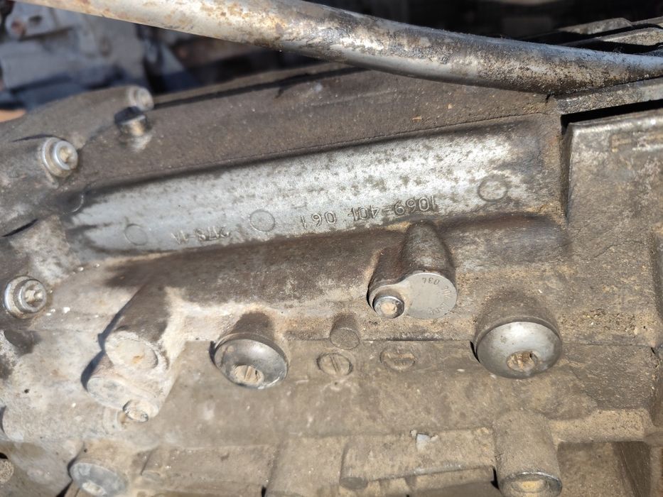 Ръчна Скоростна кутия BMW х3 е83--  Скоростна кутия е83 х3 150кс-2005