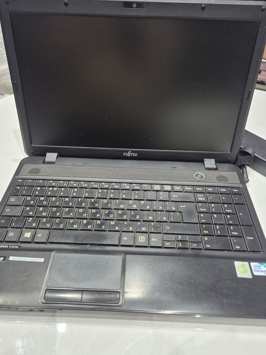 Продаю ноутбук Fujitsu