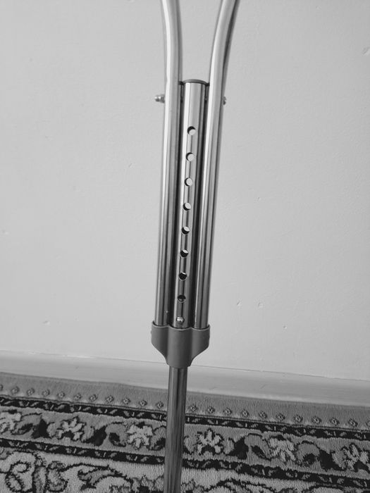 Костыли продам за 10000