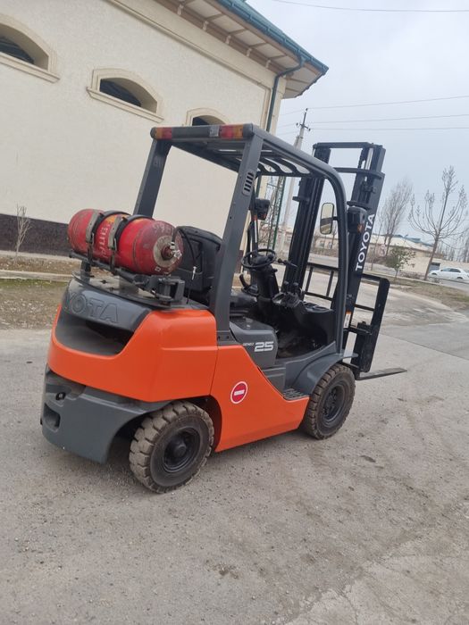 Автопогрузчик (кара,auto kara, kara)TOYOTA 8FG-25