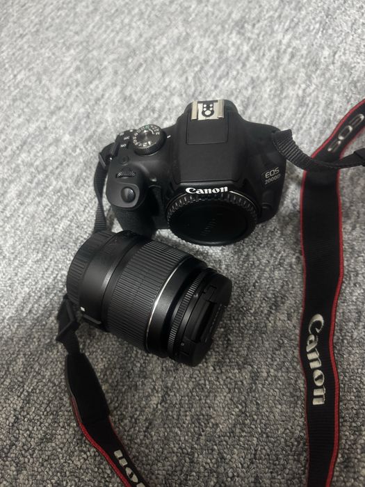 Aparat foto nou