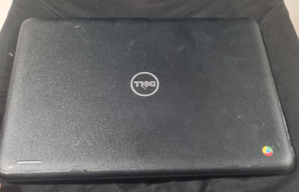 Dell laptop Chromebook 11 3180