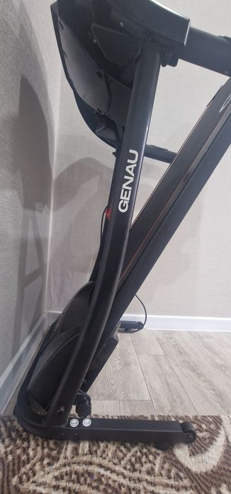 Беговая дорожка Genau