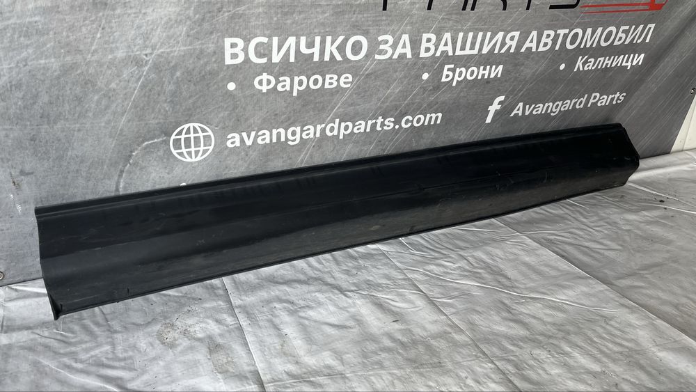 Декорстивна лайстна на предна дясна врата Mazda CX5