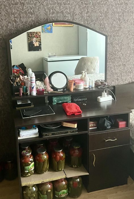 Спальный гарнитур б/у