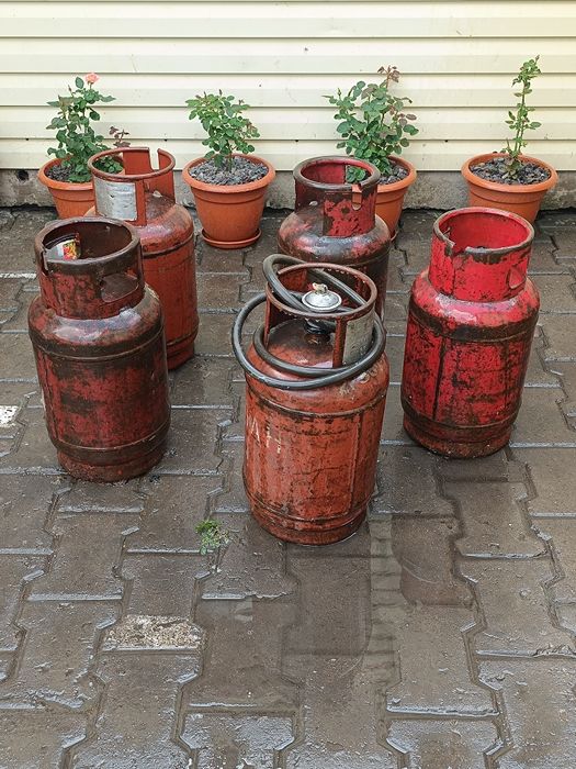 Продаю газовые баллоны