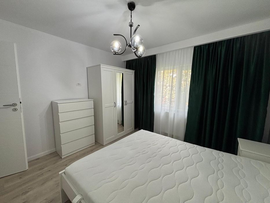 Închiriez apartament 2 camere, complet renovat