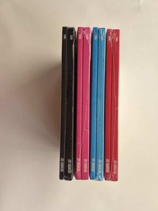 Albume TWICE - BETWEEN 1&2 Mini Album (Set Complet 4 Versiuni) - Sealed / Sigilate (85 lei per bucata!)