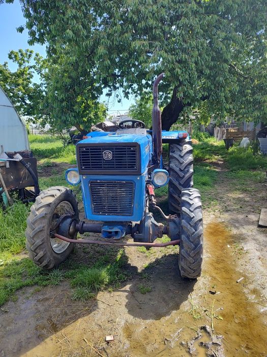 Tractor Universal UTP 445 DT 4x4