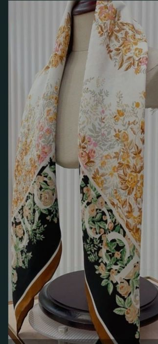 Eșarfe Gucci, Fndi, model 2026, 90x90cm, 100% mătase, pret fix