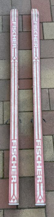 2 perechi Schiuri de vânzare 200 lei amandoua