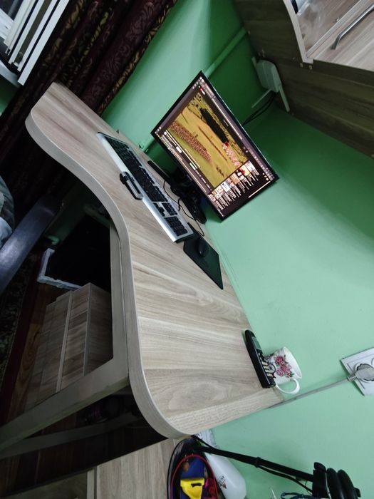 Компьютерный стол Лофт