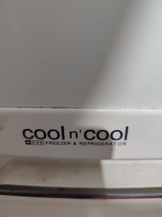 Продам холодильник (морозильник) Самсунг