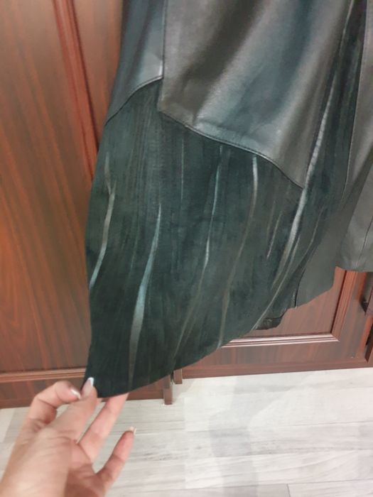 Продаётся 2 кожаных плаща