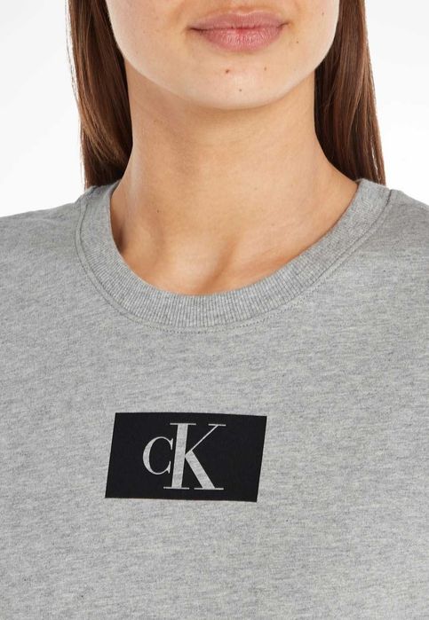 Нова блуза с етикет