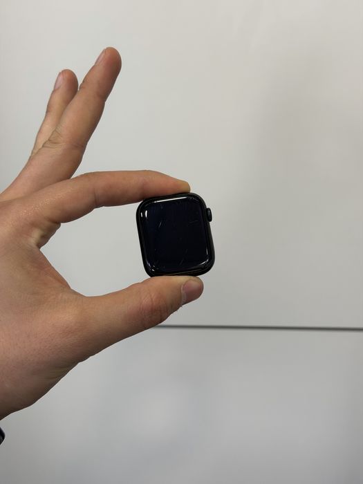 Продавам Apple Watch series 9 45mm Cellular