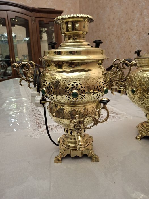 Samovor elektricheskiy ichlari oqlangan yangi