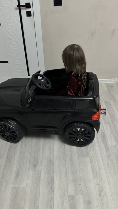 Машина детская большая