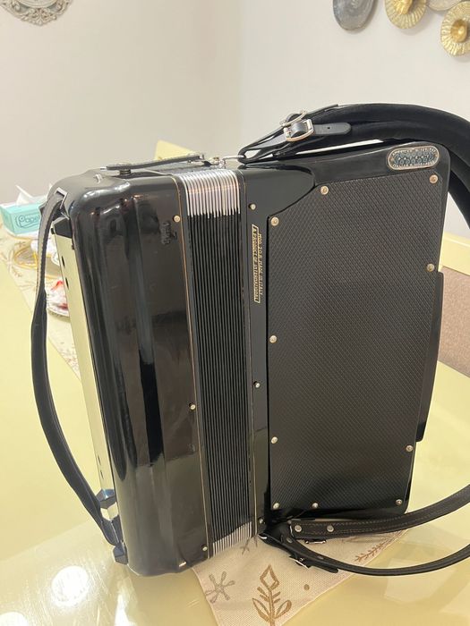 Acordeon italyan Lira Centro Matic