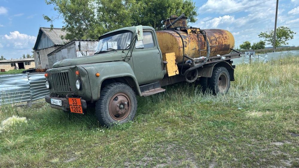 Бензовоз Газ-53.