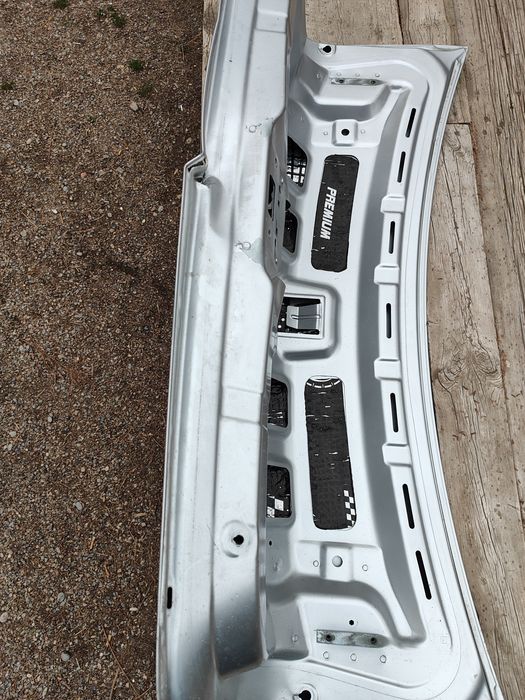 Крышка багажника кобальта.