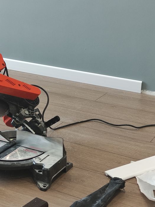 Плинтус, Молдинг, Галтели и Покраска.