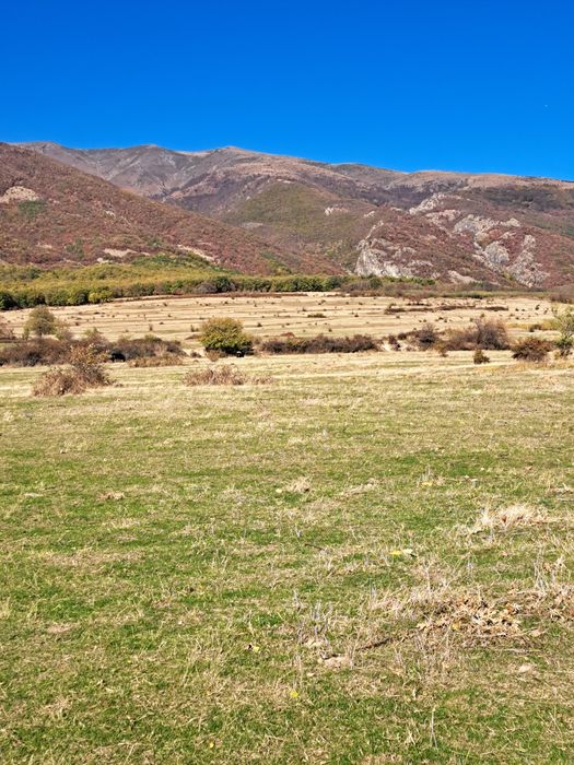 Продава се Земеделски имот в с. Васил Левски, Област Пловдив -  кв.м за 1458 €/дка - Снимка #1