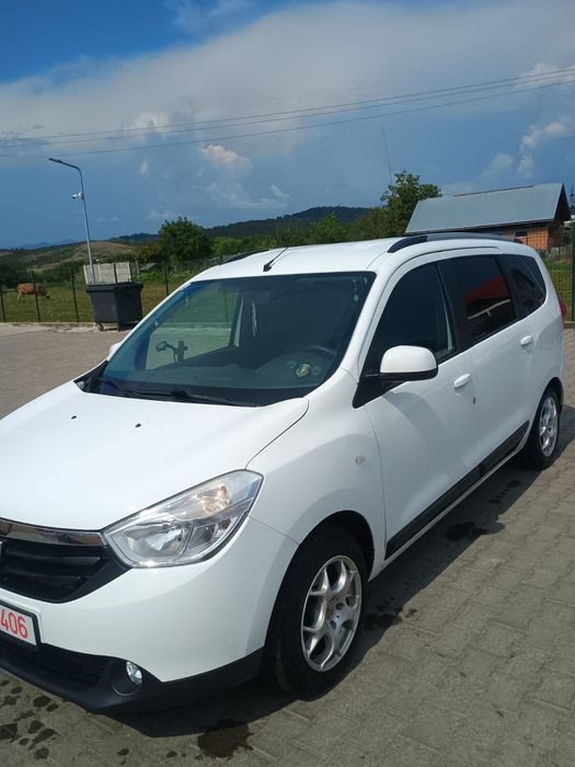 Vând Dacia Lodgy, an 2014, motor 1.6 Benzina MPI
