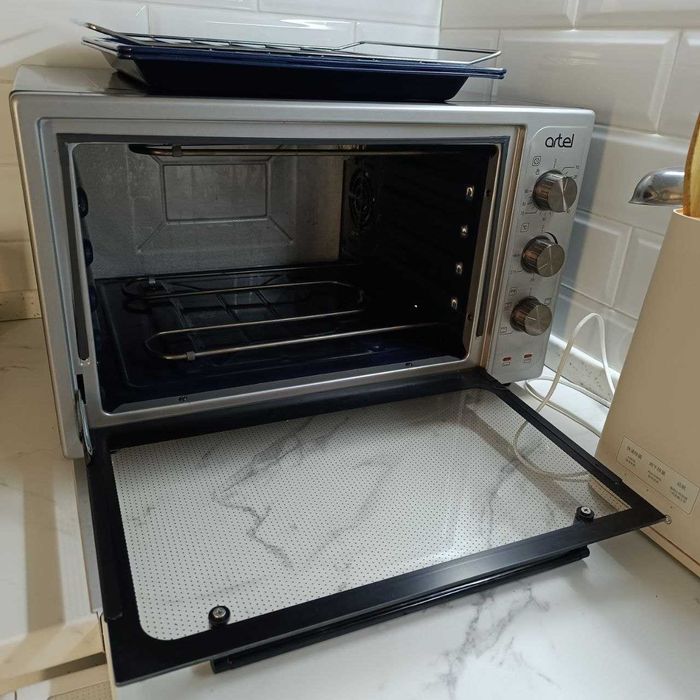 Электрическая духовка / Мини-печь Artel MD 3618 L в отличном состоянии