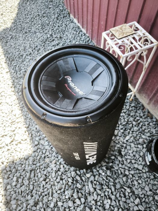 Statie si subwoofer alpine