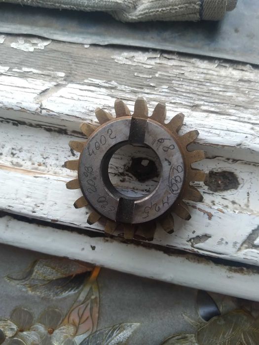 долбяк дисковой М2,5 Z=20 k20 градусов (новый)