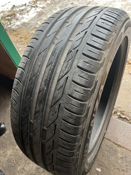 Продам 4 балона резины R17 225/50