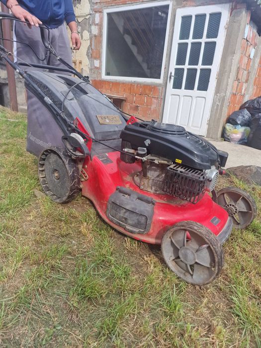 Masina de tuns iarba Hanseatic