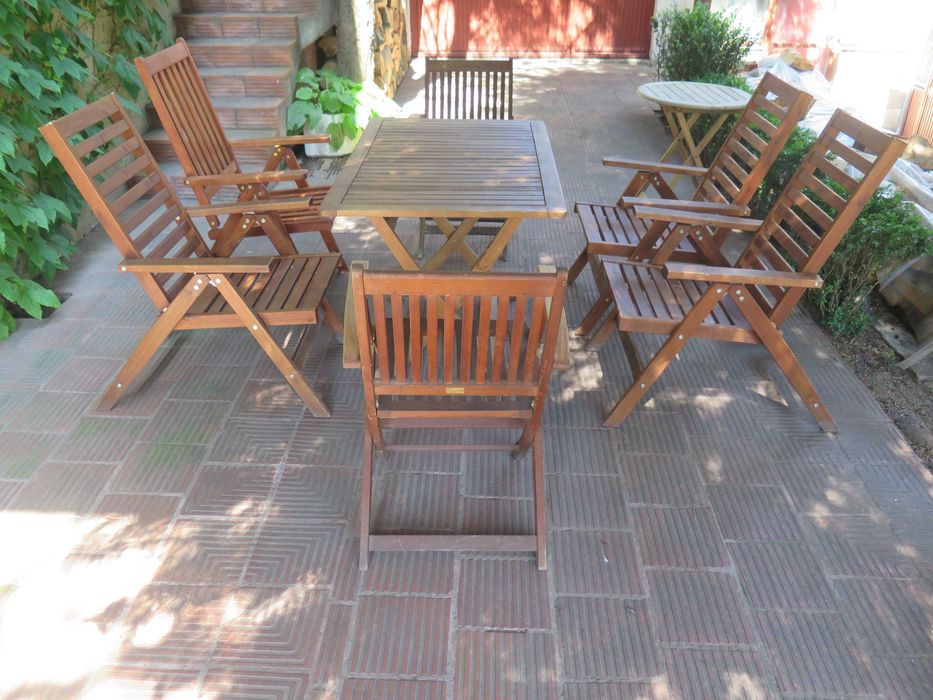 Тиково дърво ,сгъваем, стол-2бр.,маса-2бр.,