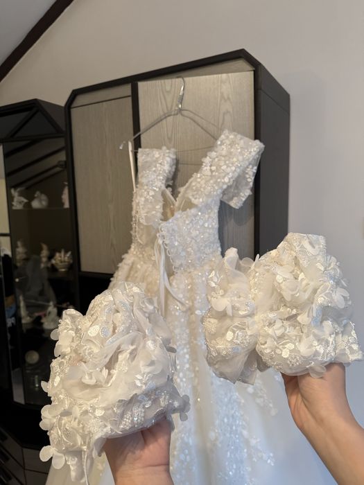 Rochie Mireasa model 2025