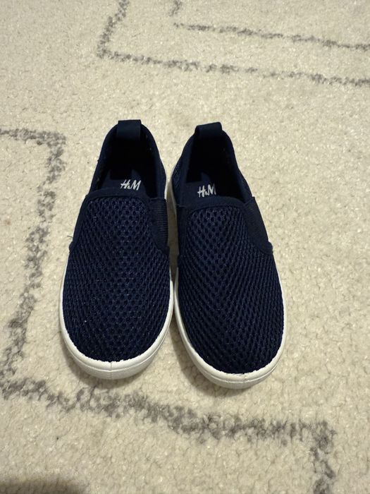 Papuci H&M marimea 24