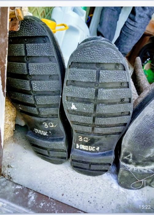 Зимние валенки две штуки