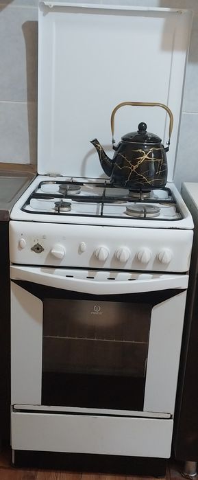 Газ плита продам
