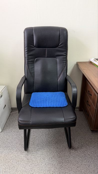 Стол кресло и тумба