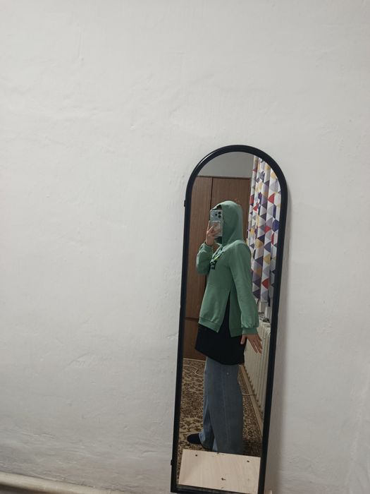 Продам толстовку бирюзовую!!!