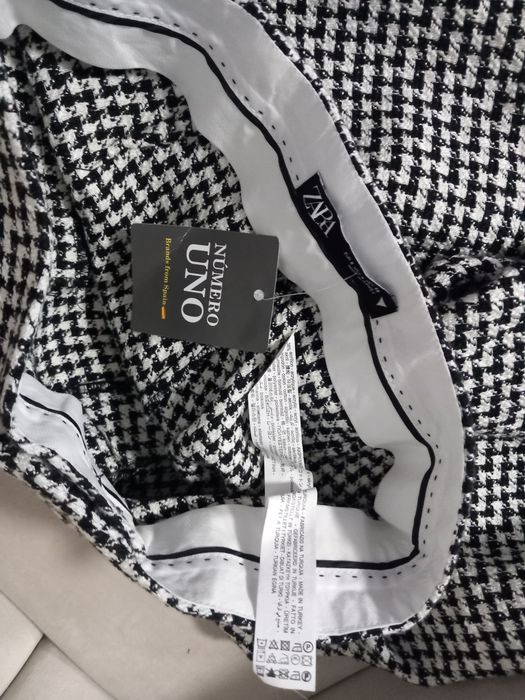 Pantaloni drepți din tweed măsură S