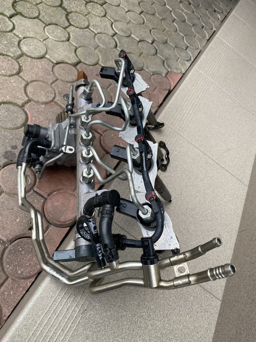 Motor se poate si injectia audi Q5 A4 CAG 03L130277