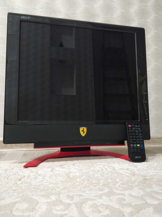 Монитор Acer Ferrari edition F19"