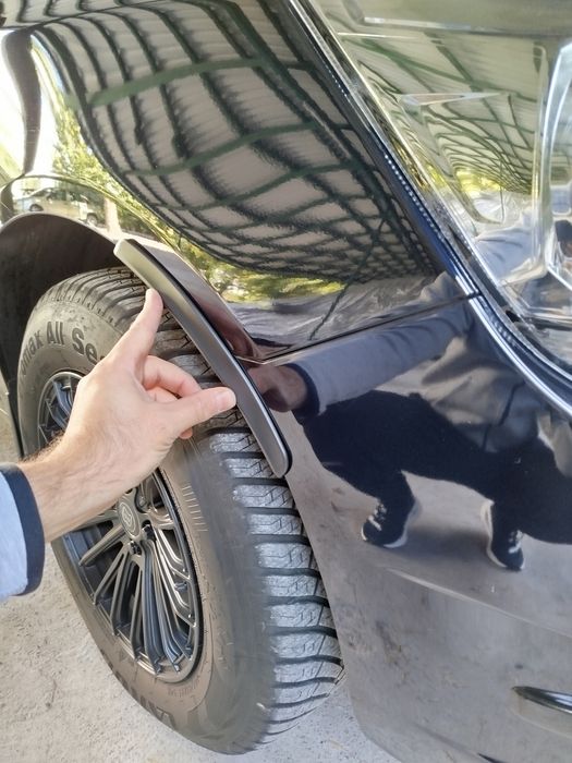 Защитные накладки арки автомобиля.