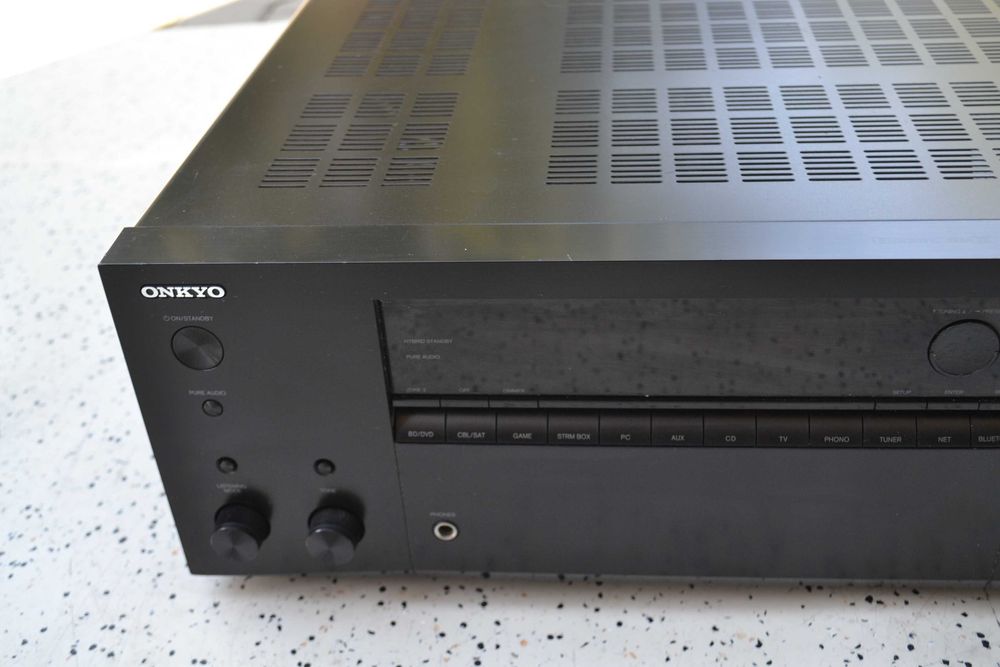 Amplificator Onkyo TX NR 555 Defect