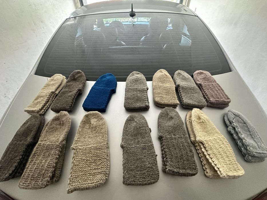 Мъжки и дамски вълнени терлици по 10 лв/бр