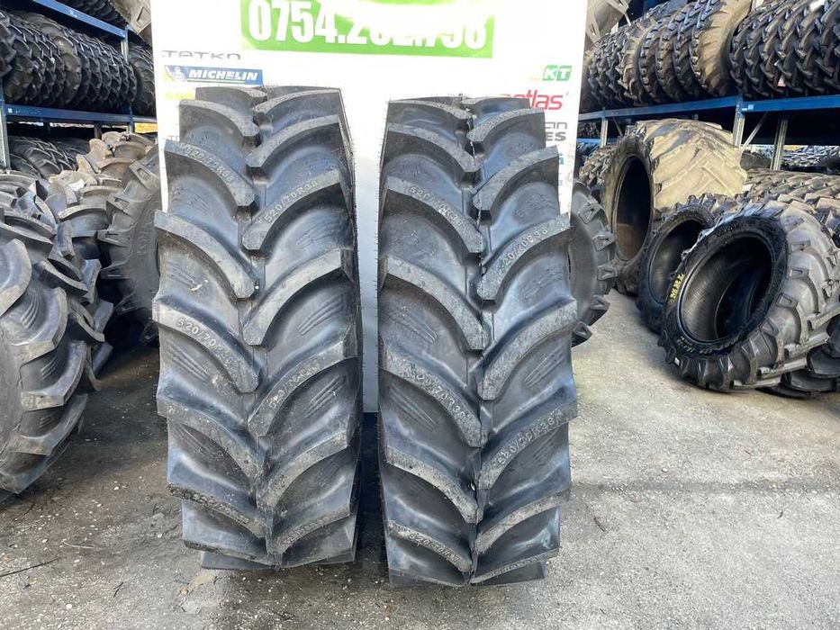 Anvelope noi radiale 520/70R38 marca Ozka pentru tractor spate Fendt